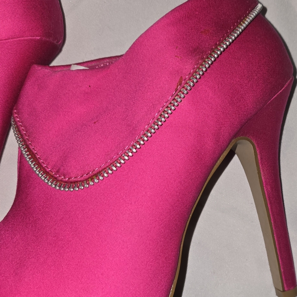 NEW VINTAGE CHARLOTTE RUSSE BOOTIES - Picture 3 of 5